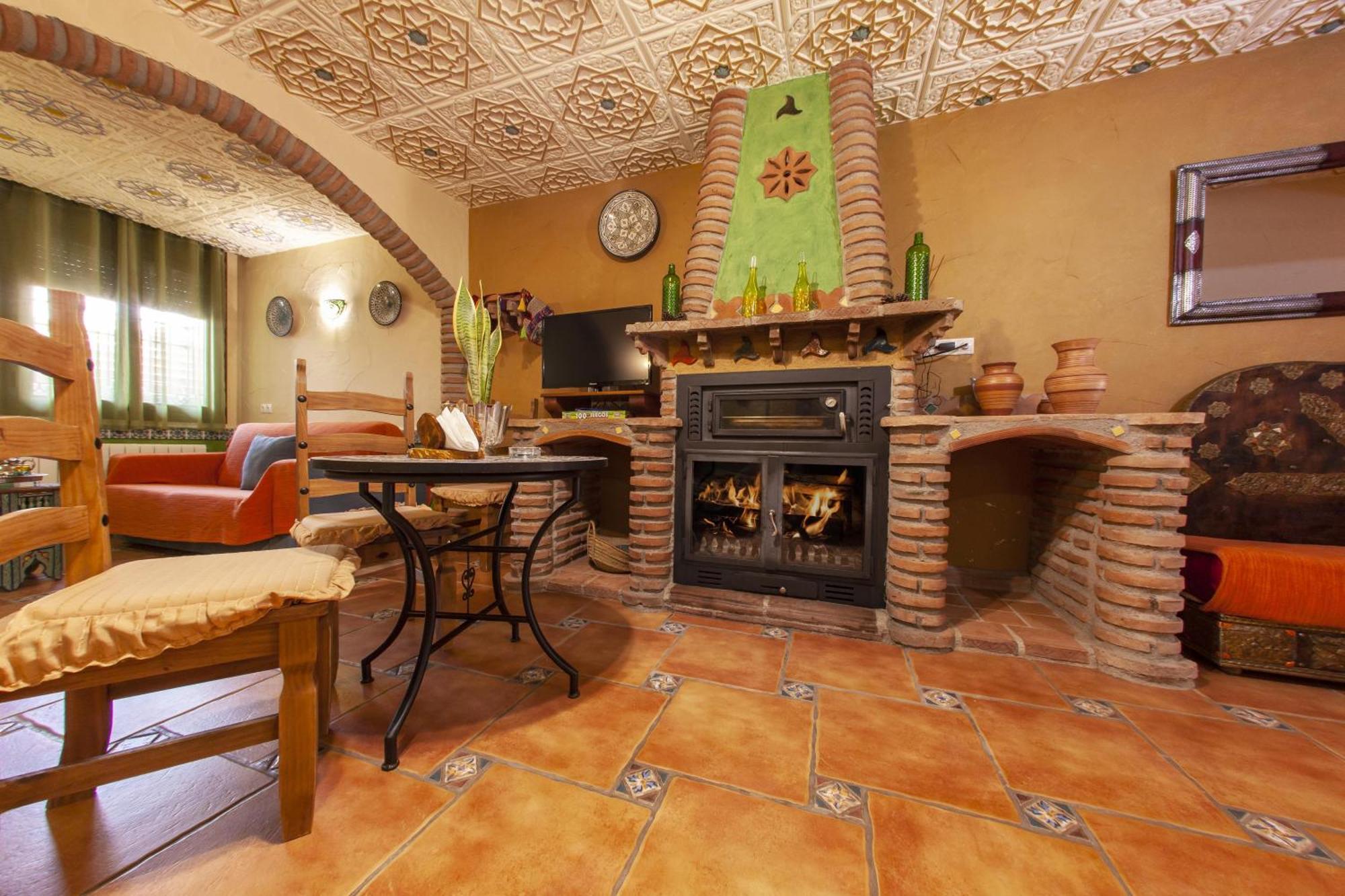 Apartamentos La Granja Hinojares エクステリア 写真