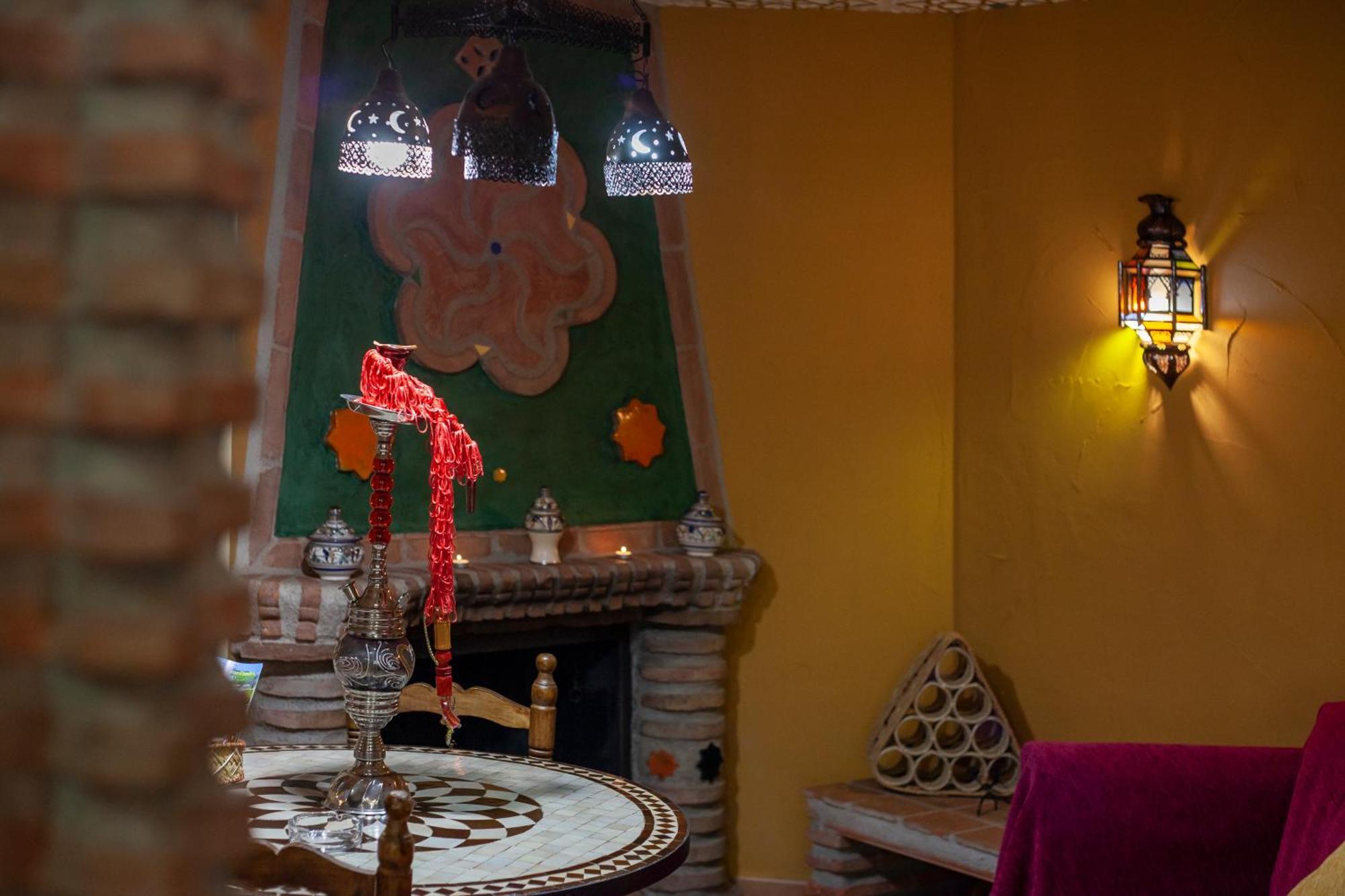 Apartamentos La Granja Hinojares エクステリア 写真