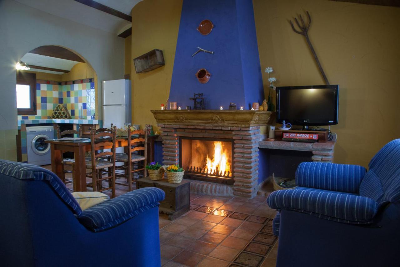 Apartamentos La Granja Hinojares エクステリア 写真